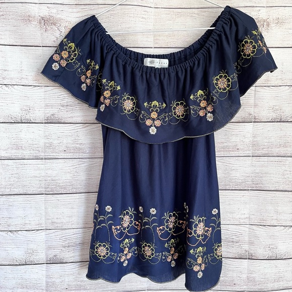 Fever Tops - 2/$25 FEVER Floral Summer Top Size Small